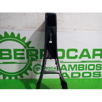 Recambio de consola central para citroën xsara berlina 1.9 d sx referencia OEM IAM 9623009677  
