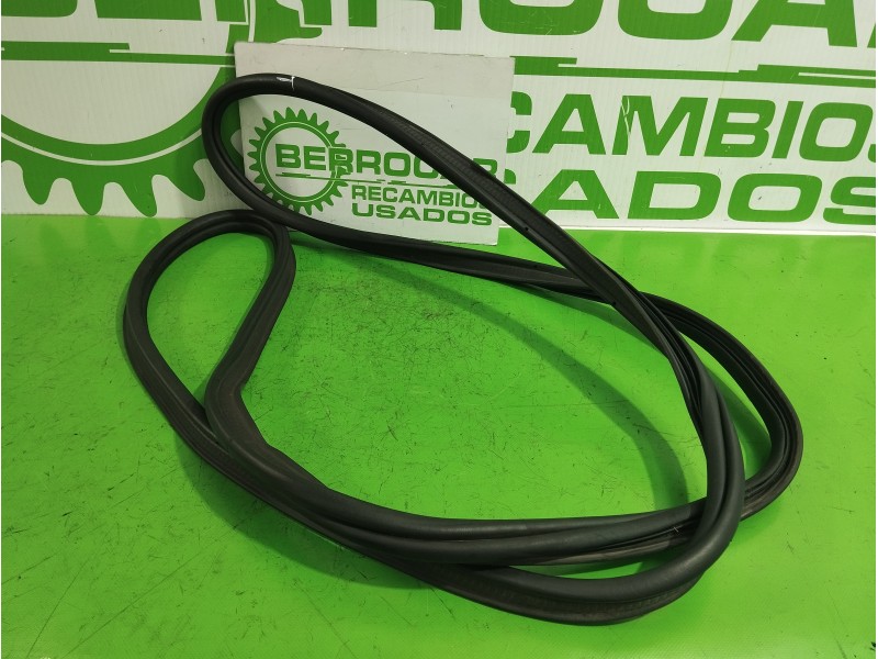 Recambio de goma contorno para renault espace iv (jk0) 2.2 dci turbodiesel referencia OEM IAM 8200016769  