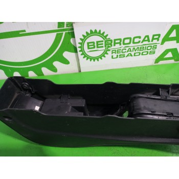 Recambio de consola central para citroën xsara berlina 1.9 d sx referencia OEM IAM 9623009677  