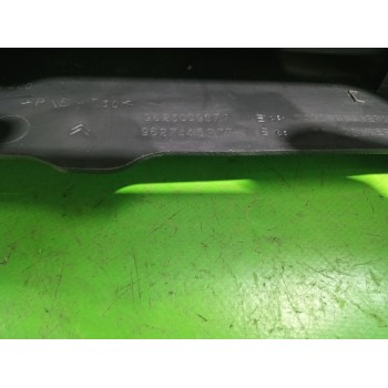 Recambio de consola central para citroën xsara berlina 1.9 d sx referencia OEM IAM 9623009677  