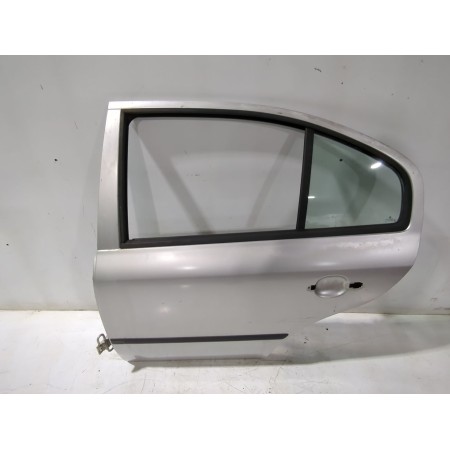 Recambio de puerta trasera izquierda para skoda octavia i (1u2) 1.9 tdi referencia OEM IAM 1U4833055  
