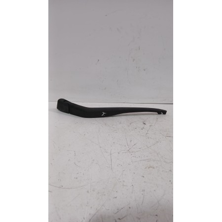 Recambio de brazo limpia trasero para toyota yaris (_p9_) 1.33 vvt-i (nsp90_) referencia OEM IAM 852410D020  