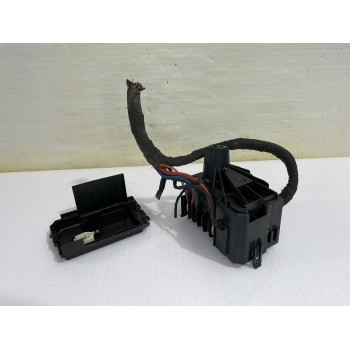 Recambio de caja reles / fusibles para volkswagen polo (6c1) advance bluemotion referencia OEM IAM 6C0937132  