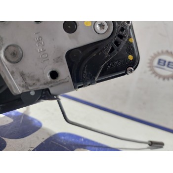 Recambio de cerradura puerta delantera izquierda para opel insignia berlina 2.0 16v cdti referencia OEM IAM 3023881LH2  