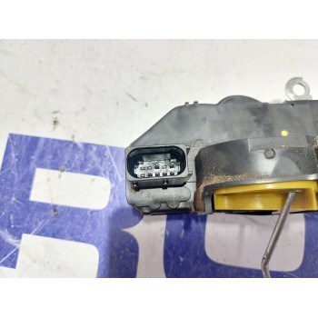 Recambio de cerradura puerta delantera izquierda para opel insignia berlina 2.0 16v cdti referencia OEM IAM 3023881LH2  