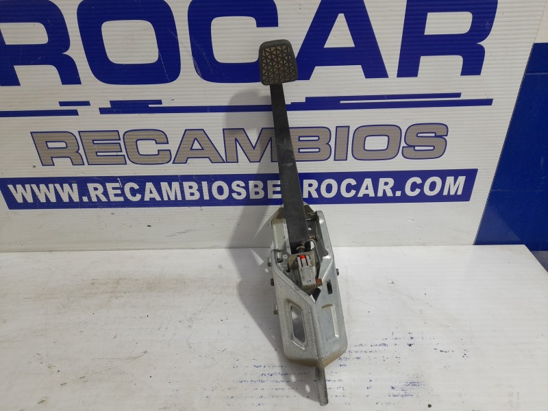 Recambio de pedal embrague para opel zafira a elegance referencia OEM IAM 90581106  