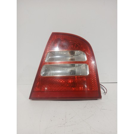 Recambio de piloto trasero derecho para skoda octavia i (1u2) 1.9 tdi referencia OEM IAM 1U6945112A  