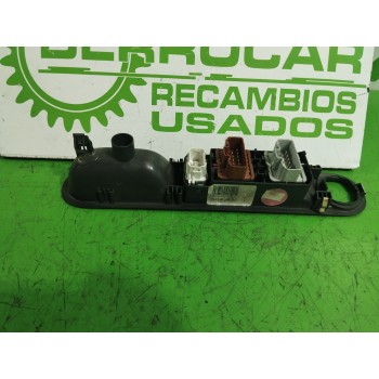 Recambio de mando elevalunas delantero izquierdo para renault espace iv (jk0) 2.2 dci turbodiesel referencia OEM IAM 8200328425 