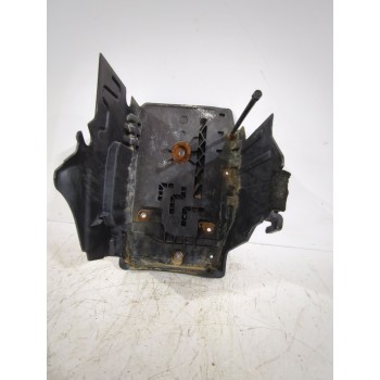 Recambio de soporte bateria para land rover freelander 2 (l359) 2.2 td4 4x4 referencia OEM IAM LR004073  