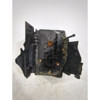 Recambio de soporte bateria para land rover freelander 2 (l359) 2.2 td4 4x4 referencia OEM IAM LR004073  