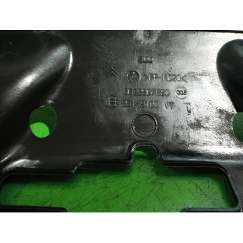 Recambio de moldura para citroën xsara berlina 1.9 d sx referencia OEM IAM 9622867680 / 7104F6  