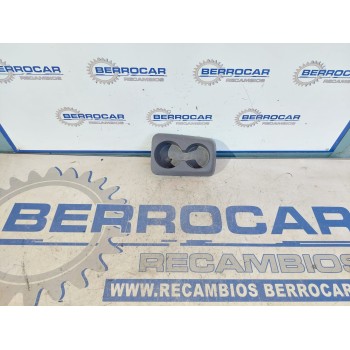Recambio de portavasos para mercedes-benz clase a (w168) 1.4 cat referencia OEM IAM A1686830308  