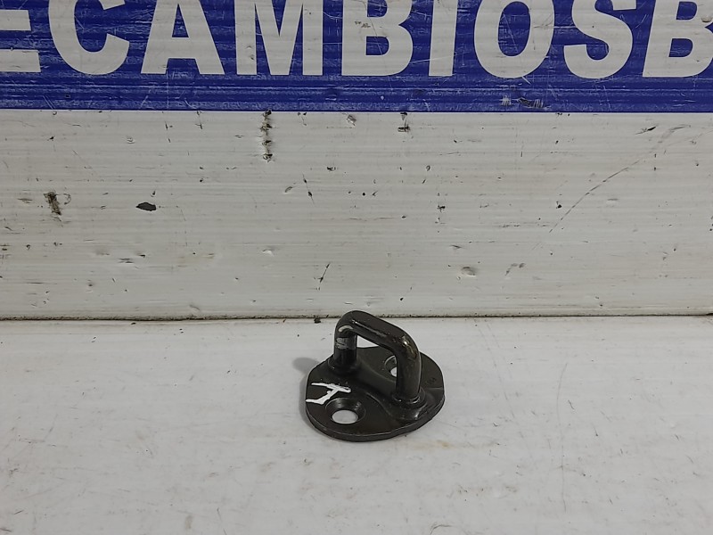 Recambio de bisagras para hyundai santa fe (sm) 2.0 crdi cat referencia OEM IAM 8139826000  