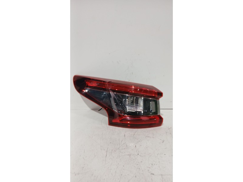 Recambio de piloto trasero izquierdo para nissan qashqai ii (j11, j11_) 1.5 dci referencia OEM IAM 26555HV00A  