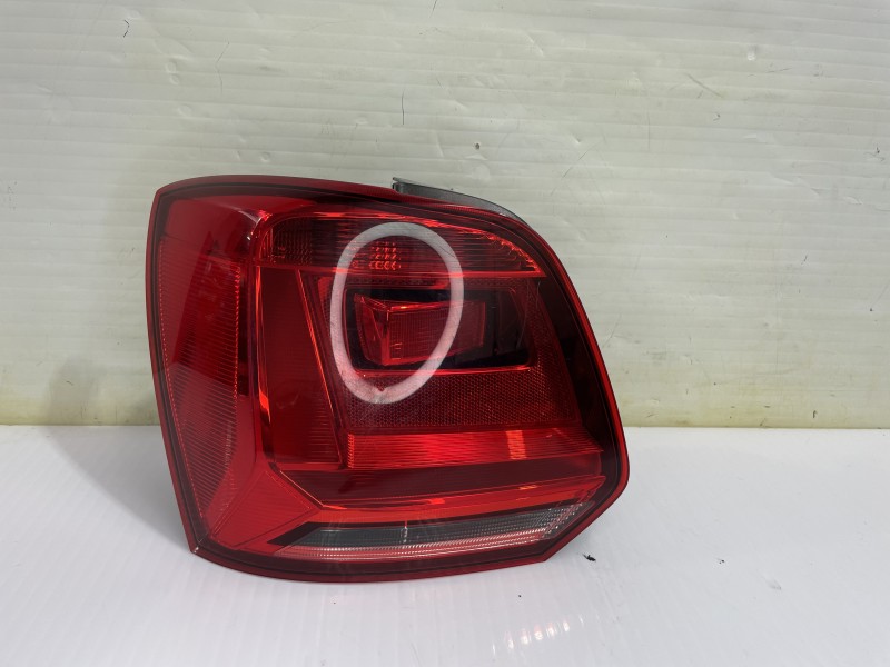 Recambio de piloto trasero izquierdo para volkswagen polo (6c1) advance bluemotion referencia OEM IAM 6C0945095F  