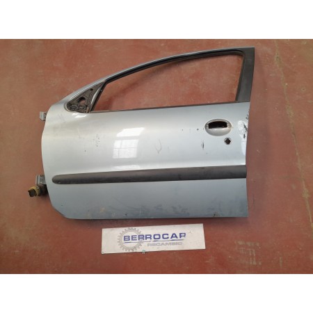 Recambio de puerta delantera izquierda para peugeot 206 berlina 1.9 diesel referencia OEM IAM 9002L2  