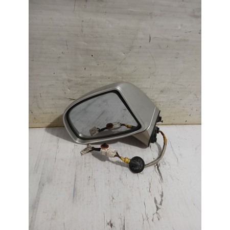 Recambio de retrovisor izquierdo para kia carens iii monospace (un) 2.0 crdi 140 referencia OEM IAM E4022576  