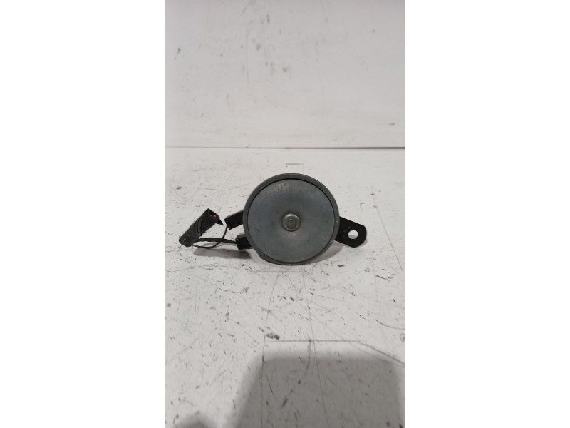 Recambio de claxon para nissan qashqai ii (j11, j11_) 1.5 dci referencia OEM IAM 25620HV00B  