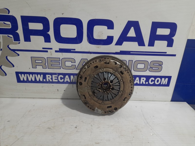 Recambio de kit embrague para seat leon (1p1) 1.9 tdi referencia OEM IAM 022141015S  