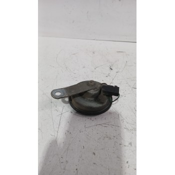 Recambio de claxon para toyota yaris (_p9_) 1.33 vvt-i (nsp90_) referencia OEM IAM 865200D060  