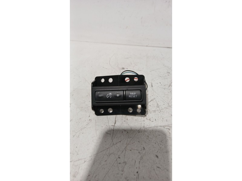 Recambio de interruptor para nissan qashqai ii (j11, j11_) 1.5 dci referencia OEM IAM 252734BA0A  