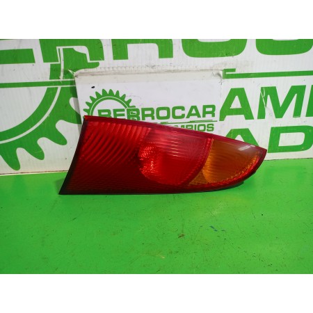 Recambio de piloto trasero izquierdo para ford focus berlina (cak) trend referencia OEM IAM 1214223  