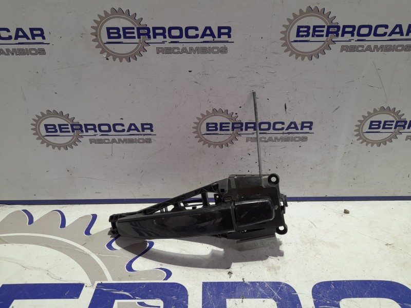 Recambio de maneta exterior delantera derecha para opel insignia berlina 2.0 16v cdti referencia OEM IAM 138616  