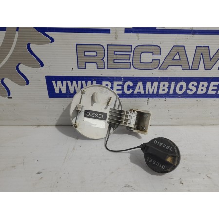 Recambio de tapa exterior combustible para hyundai santa fe (sm) 2.0 crdi cat referencia OEM IAM 6951026000  