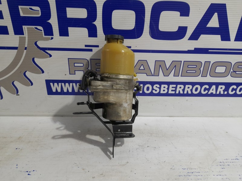 Recambio de bomba direccion para opel zafira a elegance referencia OEM IAM 1040085  