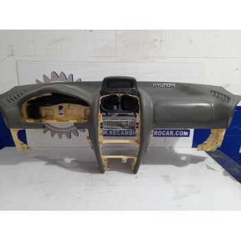 Recambio de salpicadero para hyundai santa fe (sm) 2.0 crdi cat referencia OEM IAM 8472126000  