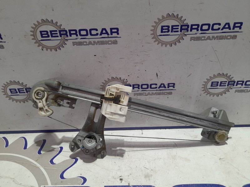 Recambio de elevalunas trasero derecho para peugeot 206 berlina 1.9 diesel referencia OEM IAM 9623109680  