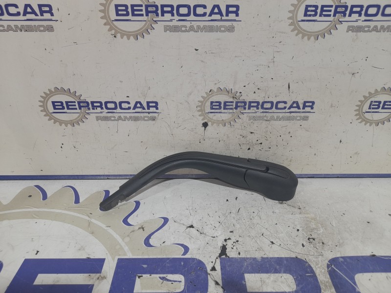 Recambio de brazo limpia trasero para citroën berlingo cuadro 1.6 blue-hdi fap referencia OEM IAM 9685138380  
