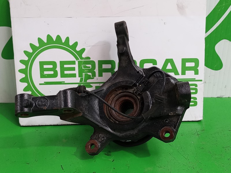 Recambio de mangueta delantera derecha para renault espace iv (jk0) 2.2 dci turbodiesel referencia OEM IAM 8200322079  