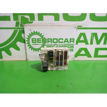 CAJA RELES / FUSIBLES 518274105 