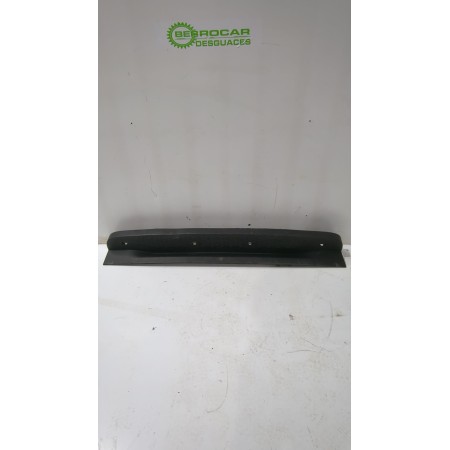 Recambio de reposapies para iveco daily furgón 2.3 diesel referencia OEM IAM 5801565332  