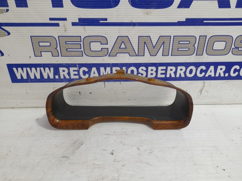 Recambio de revestimiento cuadro instrumentos para hyundai santa fe (sm) 2.0 crdi cat referencia OEM IAM 8483026000  