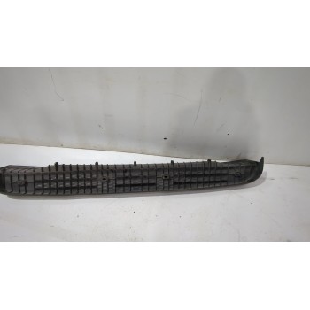 Recambio de reposapies para iveco daily furgón 2.3 diesel referencia OEM IAM 5801565332  