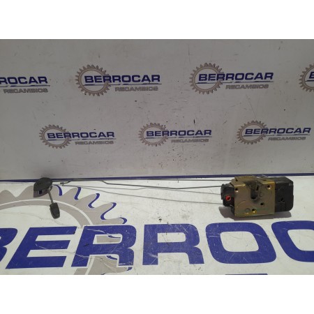 Recambio de cerradura puerta trasera derecha para peugeot 206 berlina 1.9 diesel referencia OEM IAM 9138 87  