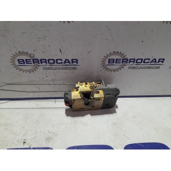 Recambio de cerradura puerta trasera derecha para peugeot 206 berlina 1.9 diesel referencia OEM IAM 9138 87  