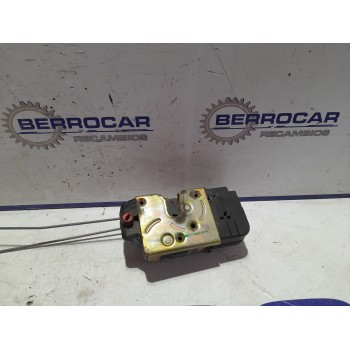 Recambio de cerradura puerta trasera derecha para peugeot 206 berlina 1.9 diesel referencia OEM IAM 9138 87  