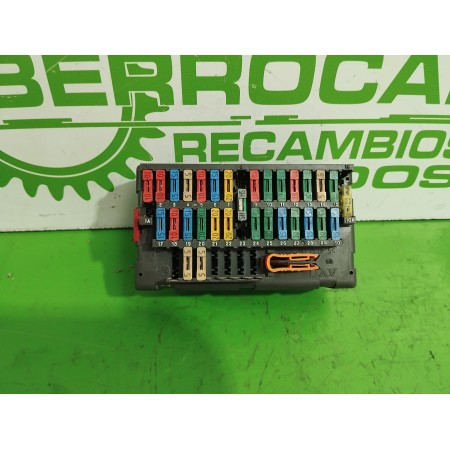 Recambio de caja reles / fusibles para citroën evasion 1.9 turbodiesel referencia OEM IAM PSA59701095470  