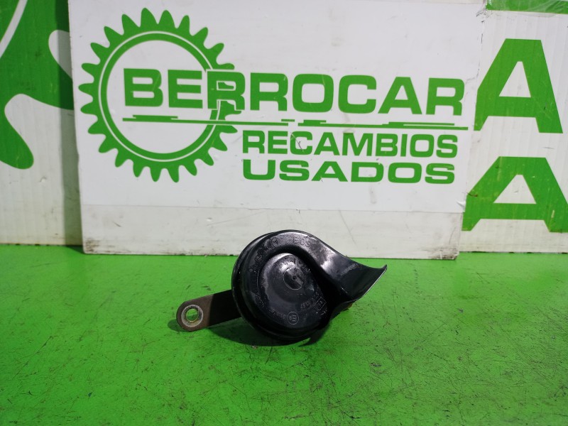 Recambio de claxon para citroën xsara berlina 1.9 d sx referencia OEM IAM E9011157  