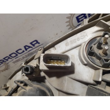 Recambio de faro derecho para mercedes-benz clase a (w168) 1.4 cat referencia OEM IAM A1688200261  