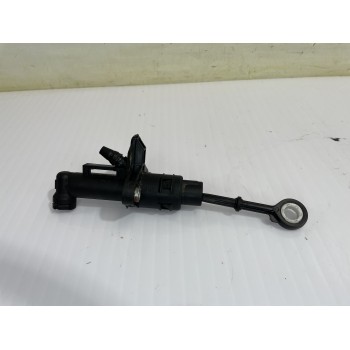 Recambio de bomba de embrague para volkswagen polo (6c1) advance bluemotion referencia OEM IAM 6R0721388D  