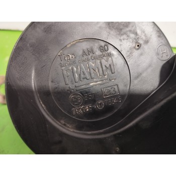 Recambio de claxon para citroën evasion 1.9 turbodiesel referencia OEM IAM E335717  