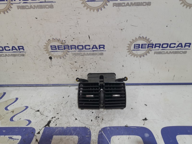Recambio de rejilla aireadora para volkswagen passat variant (3c5) 1.9 tdi referencia OEM IAM 3C0819203  