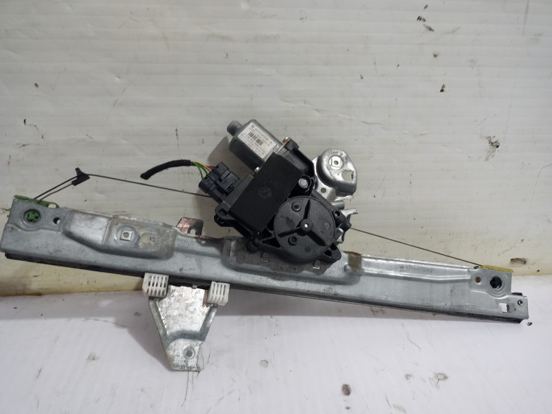 Recambio de elevalunas delantero derecho para peugeot 308 sw envy referencia OEM IAM 9657247580  