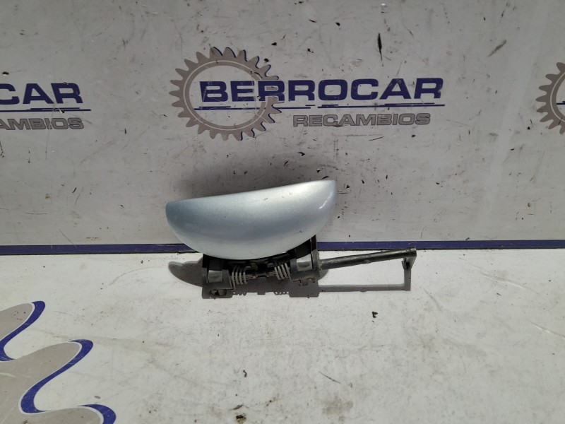 Recambio de maneta exterior delantera izquierda para peugeot 206 berlina 1.9 diesel referencia OEM IAM 9143 A4  