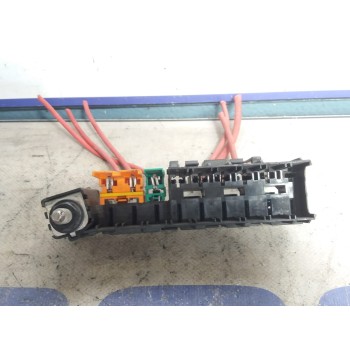 CAJA RELES / FUSIBLES 241363873R 