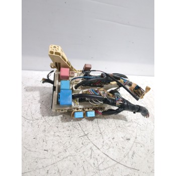 Recambio de caja reles / fusibles para toyota yaris (_p9_) 1.33 vvt-i (nsp90_) referencia OEM IAM 827410D030  